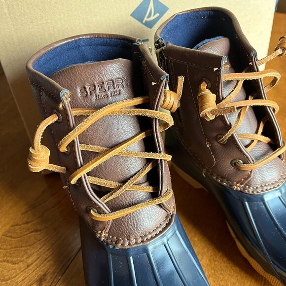 Sperry Saltwater boots girls 2 NIB - Picture 2 of 11